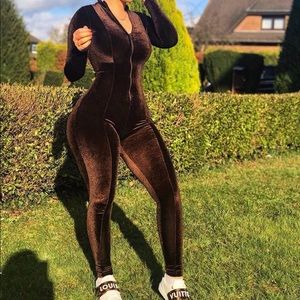 Chocolate dream velvet jumpsuit🍫